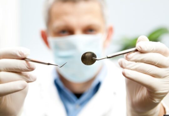 متخصصان ایمپلنت دندان