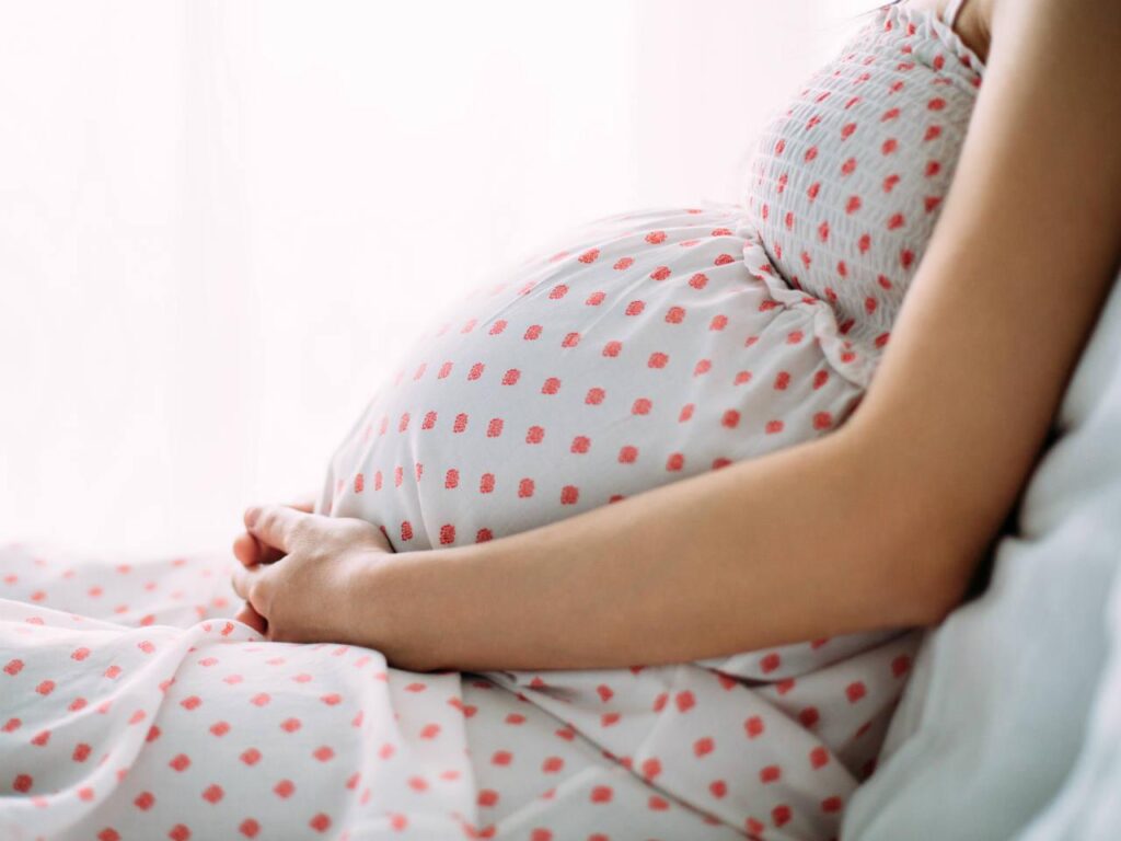 کمر درد یهویی در بارداری